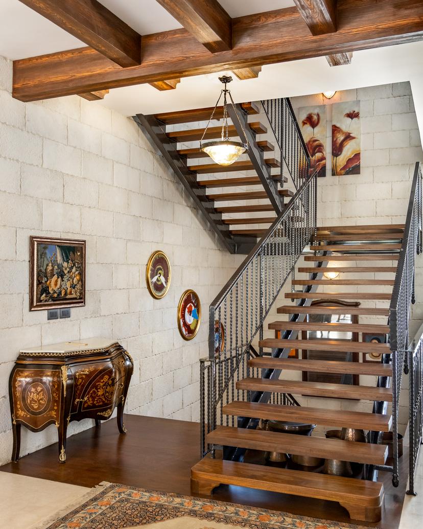 Private Interior 2